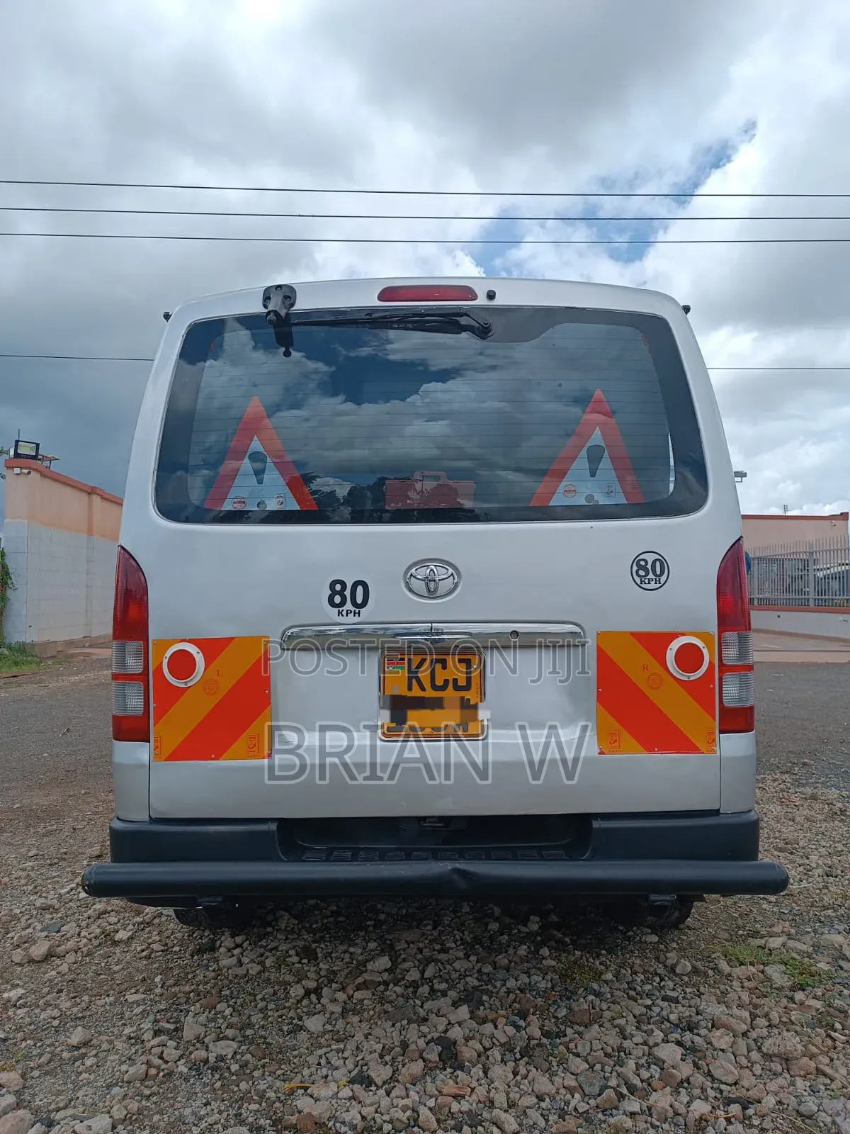 Toyota HiAce 2009 White