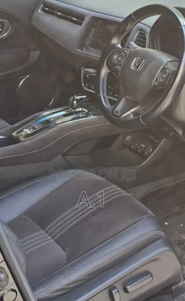Honda Vezel 1.5 Hybrid 2WD 2019 Matt Black