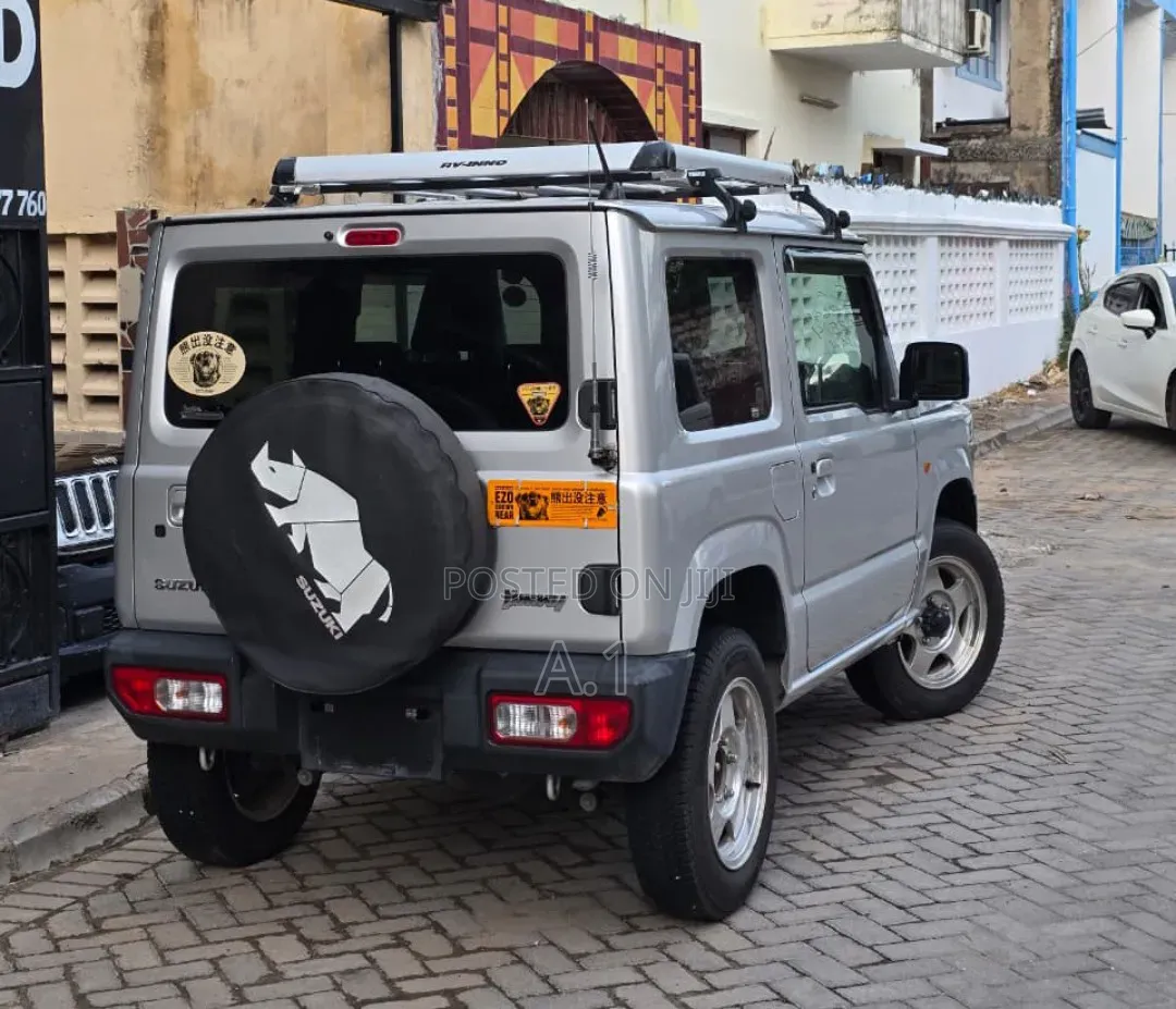 Suzuki Jimny 2019 White