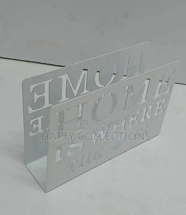 White Home Metallic Dining Serviette Holder
