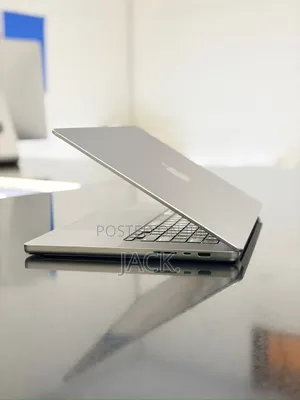 Laptop Apple MacBook Pro 2021 M1 32GB Apple M1 Pro SSD 1T
