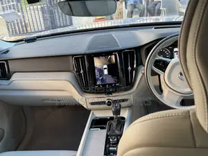 Volvo XC60 T5 Inscription AWD 2019 Gray