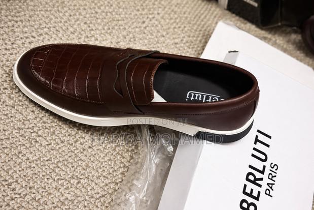 Men’S Slip-on Leather Loafers - thumbnail 2