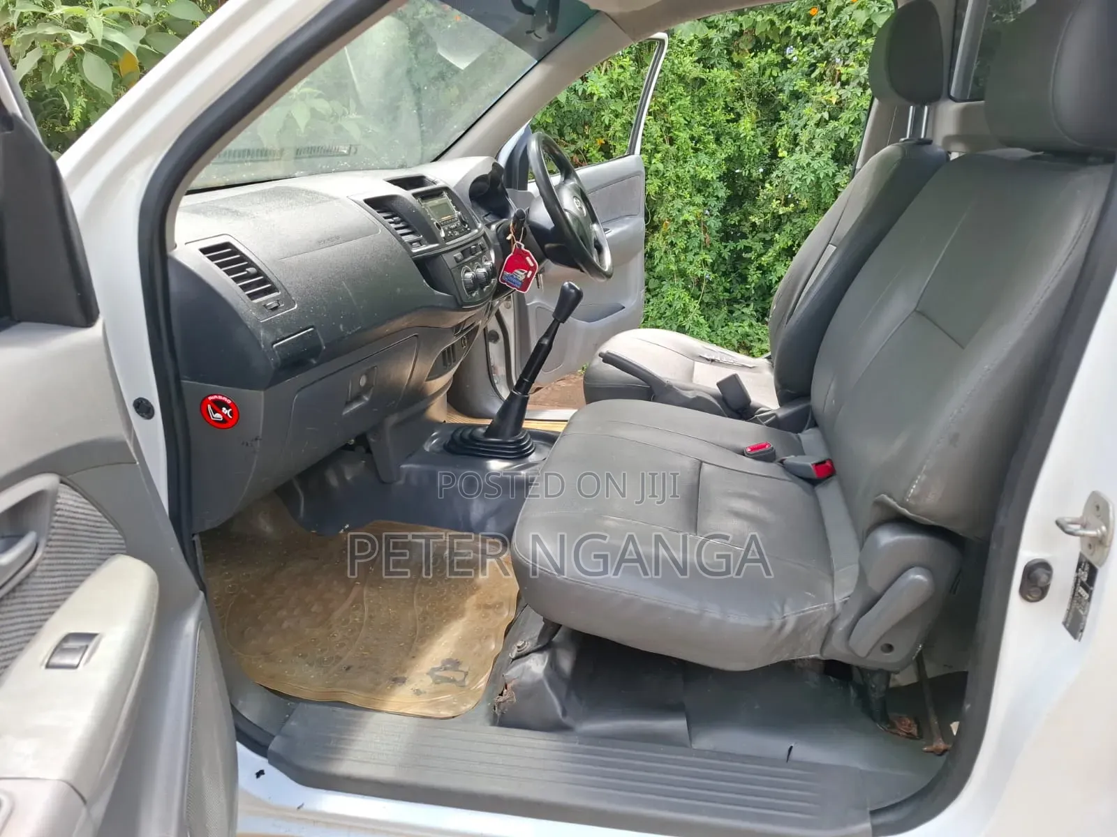 Toyota Hilux 2014 White