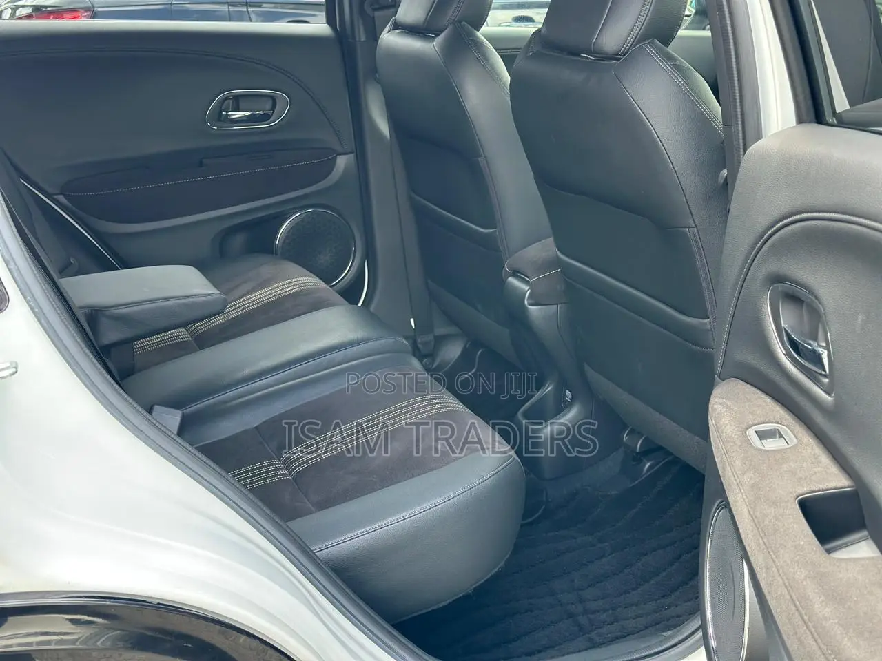 Honda Vezel 1.5 Hybrid 2WD 2019 Pearl