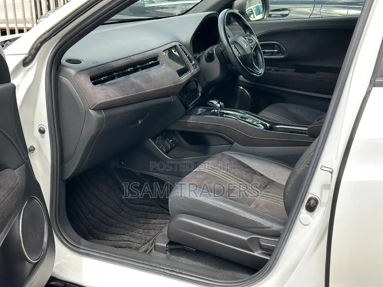 Honda Vezel 1.5 Hybrid 2WD 2019 Pearl