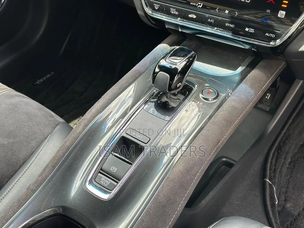 Honda Vezel 1.5 Hybrid 2WD 2019 Pearl