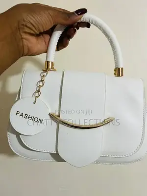 White Fashion Leather Handbags With Sling Bags With Shoulder Strap
