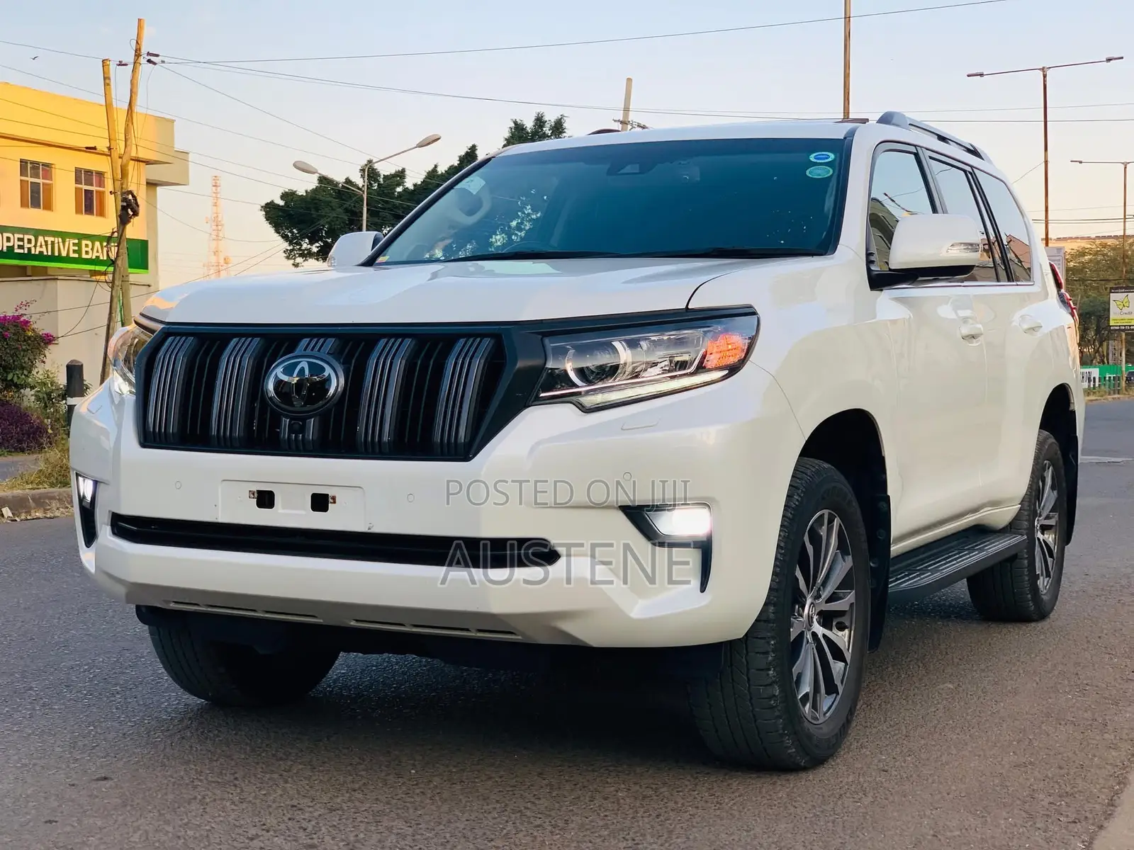 Toyota Land Cruiser Prado 2.8 2019 White