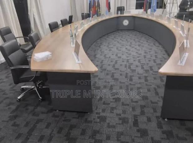 Durable Modular Carpet Tiles for Business Environments