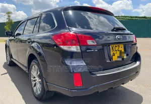 Subaru Outback 2013 Blue