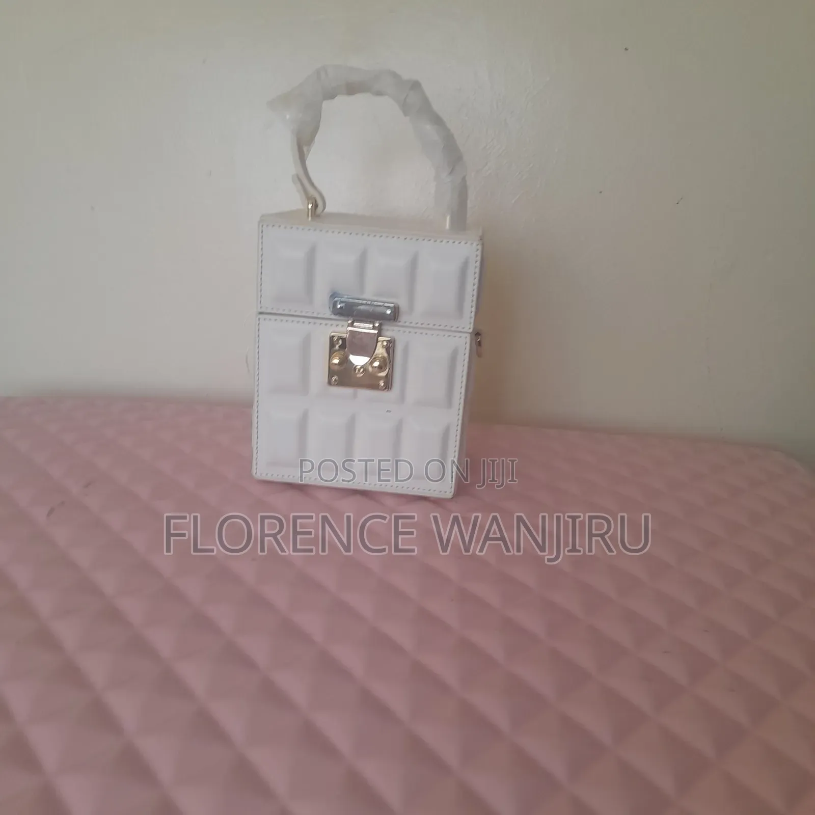 Classie And Comfy Handbags Offering Womens Satisfaction And Elegance