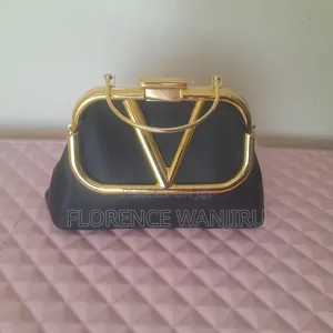 Classie And Comfy Handbags Offering Womens Satisfaction And Elegance