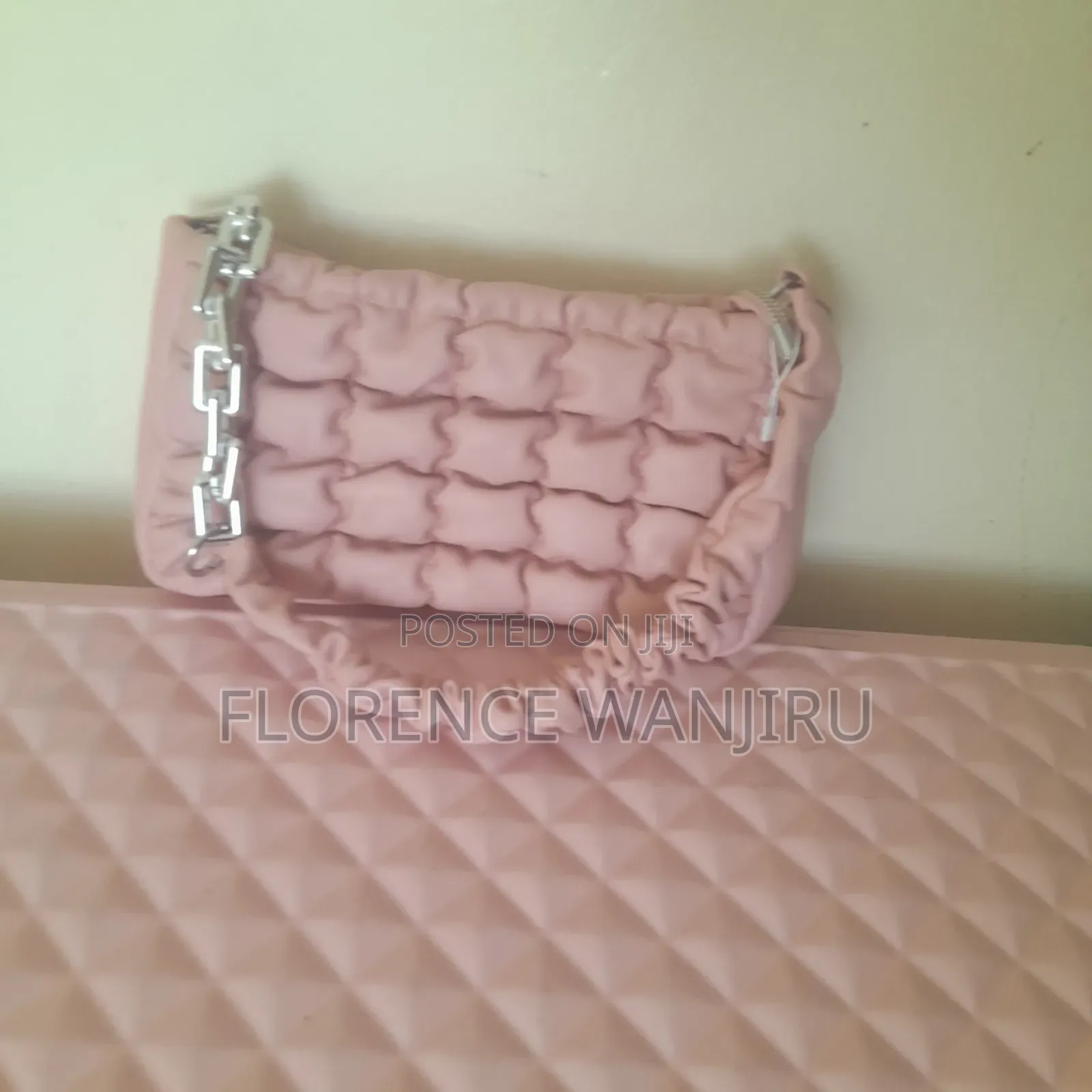 Classie And Comfy Handbags Offering Womens Satisfaction And Elegance