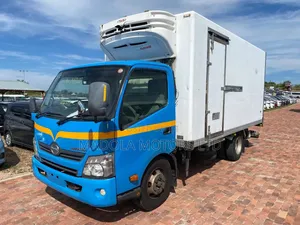 Hino Dutro Freezer Body