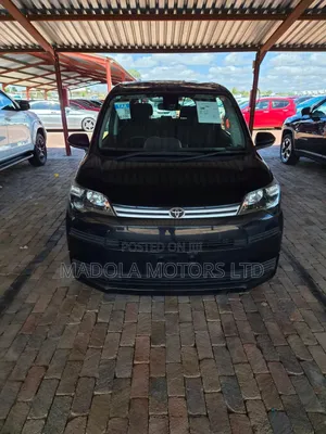 Toyota Spade 1.5 4WD 2018 Black