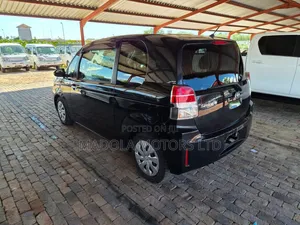Toyota Spade 1.5 4WD 2018 Black