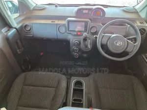 Toyota Spade 1.5 4WD 2018 Black