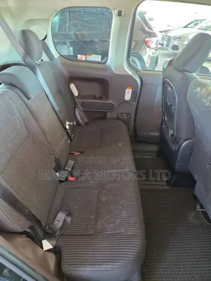 Toyota Spade 1.5 4WD 2018 Black