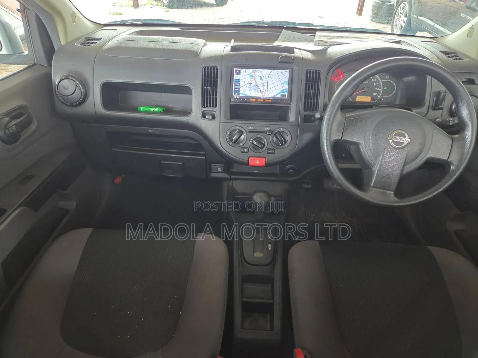 Nissan Advan 2018 Silver