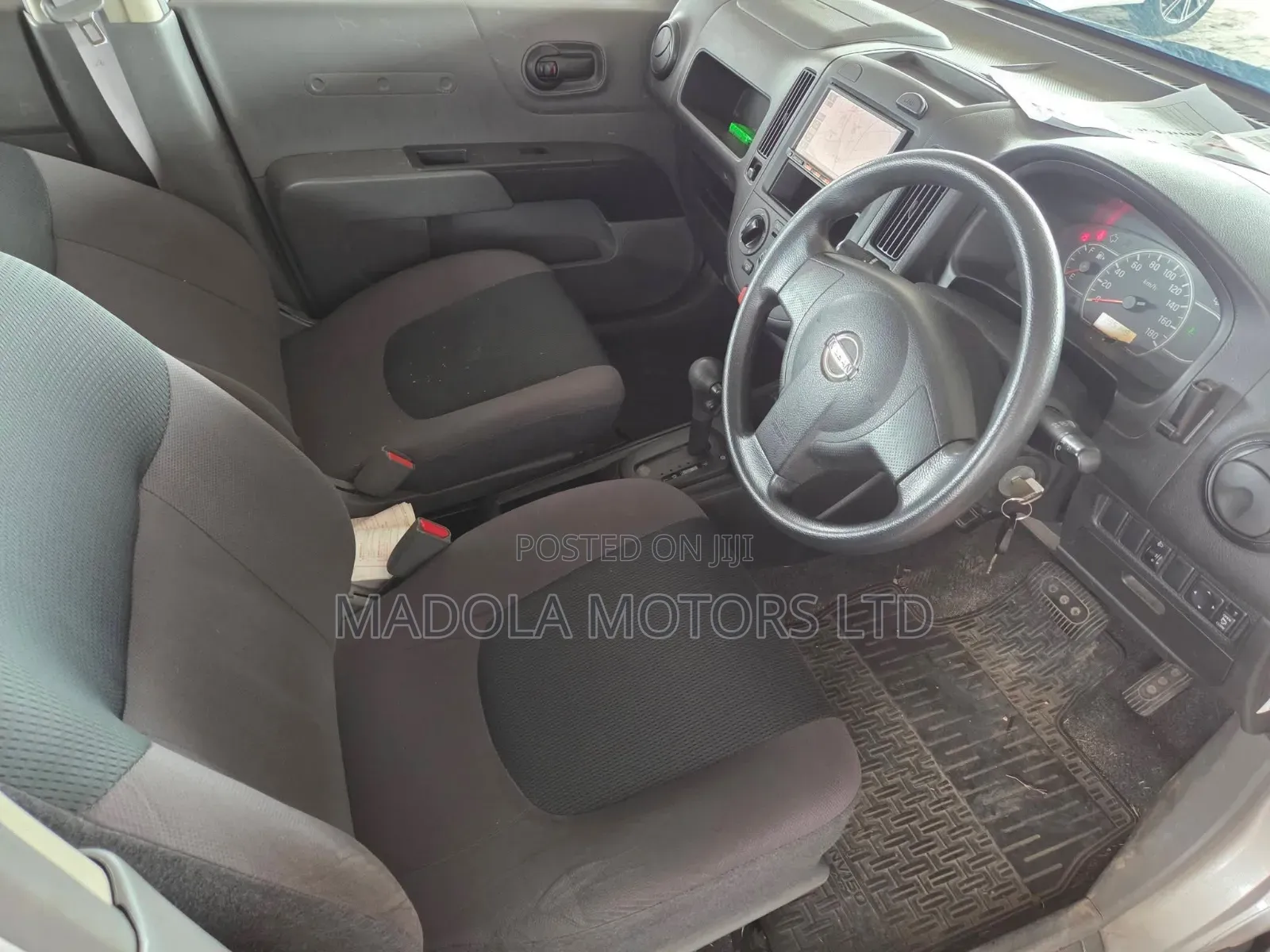 Nissan Advan 2018 Silver