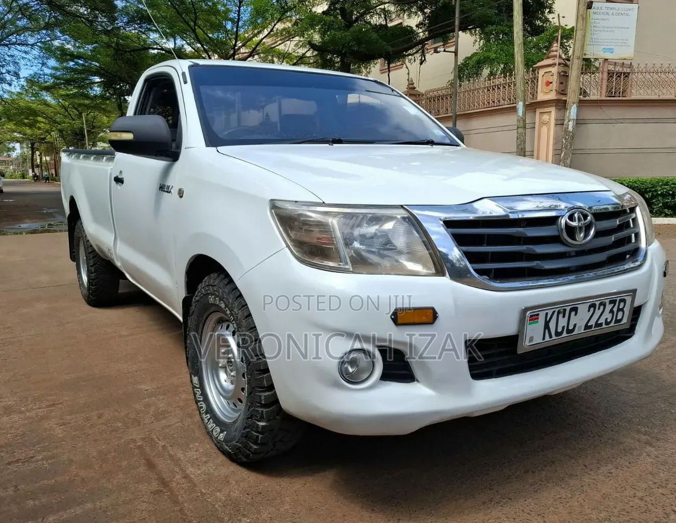 Toyota Hilux 2014 White