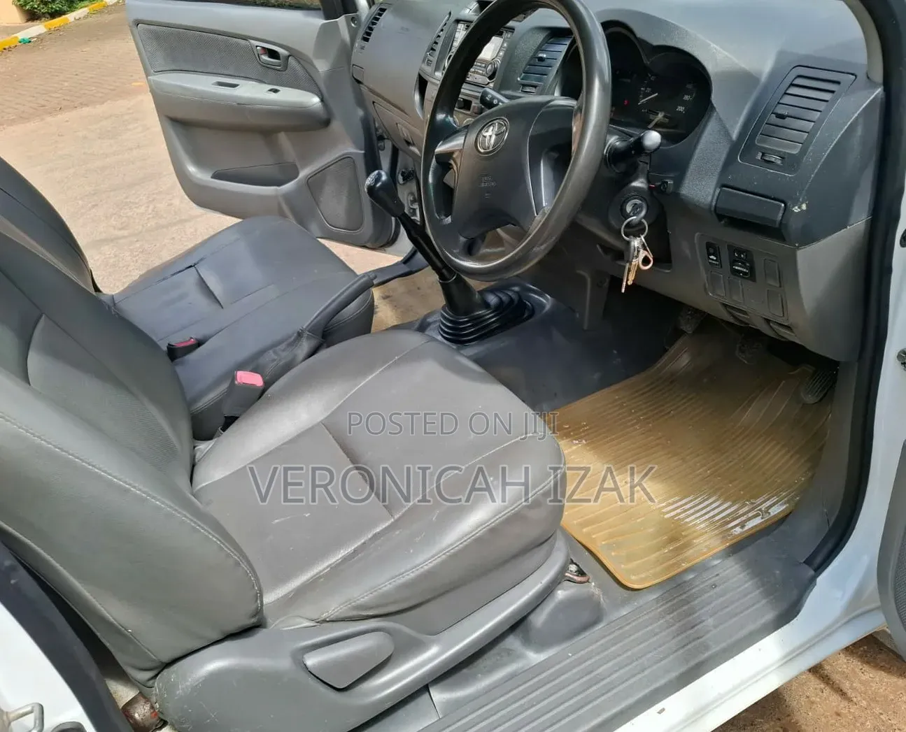Toyota Hilux 2014 White