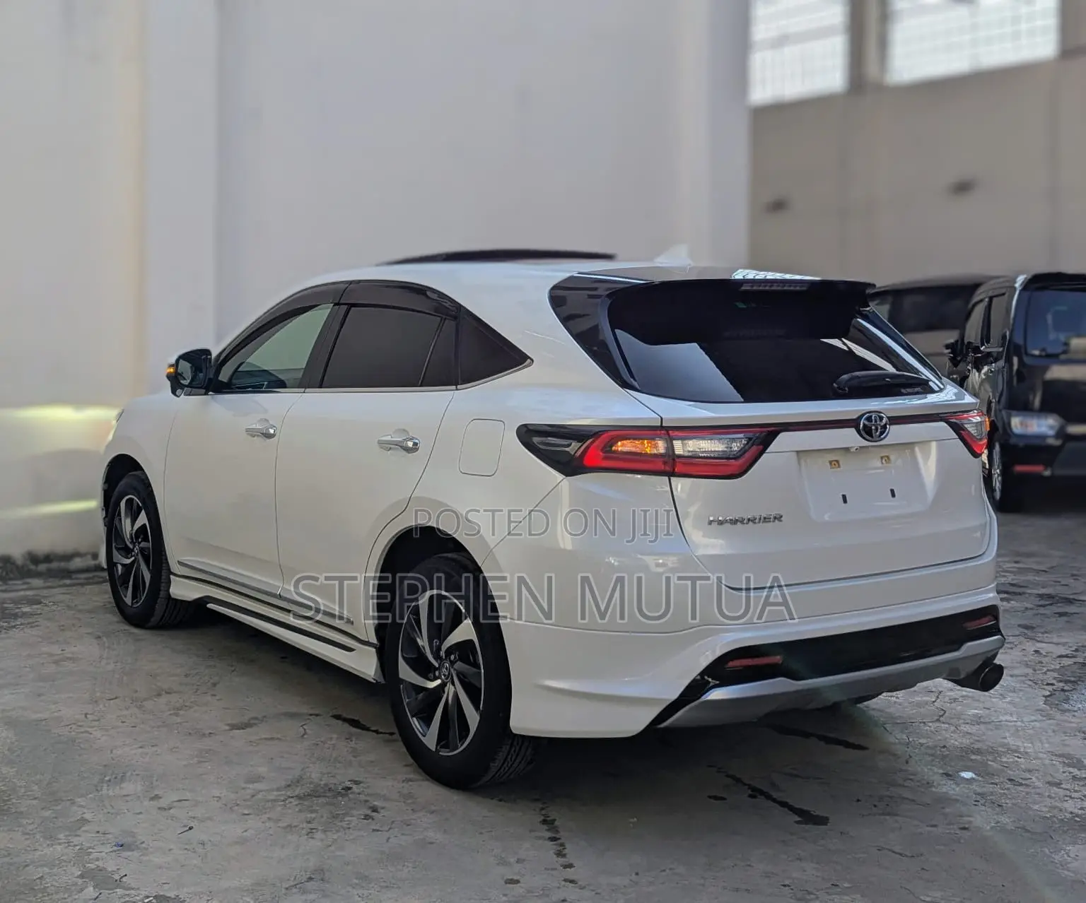 Toyota Harrier 2.0 Turbo 2019 White