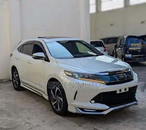 Toyota Harrier 2.0 Turbo 2019 White