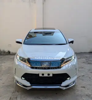 Toyota Harrier 2.0 Turbo 2019 White