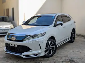 Toyota Harrier 2.0 Turbo 2019 White