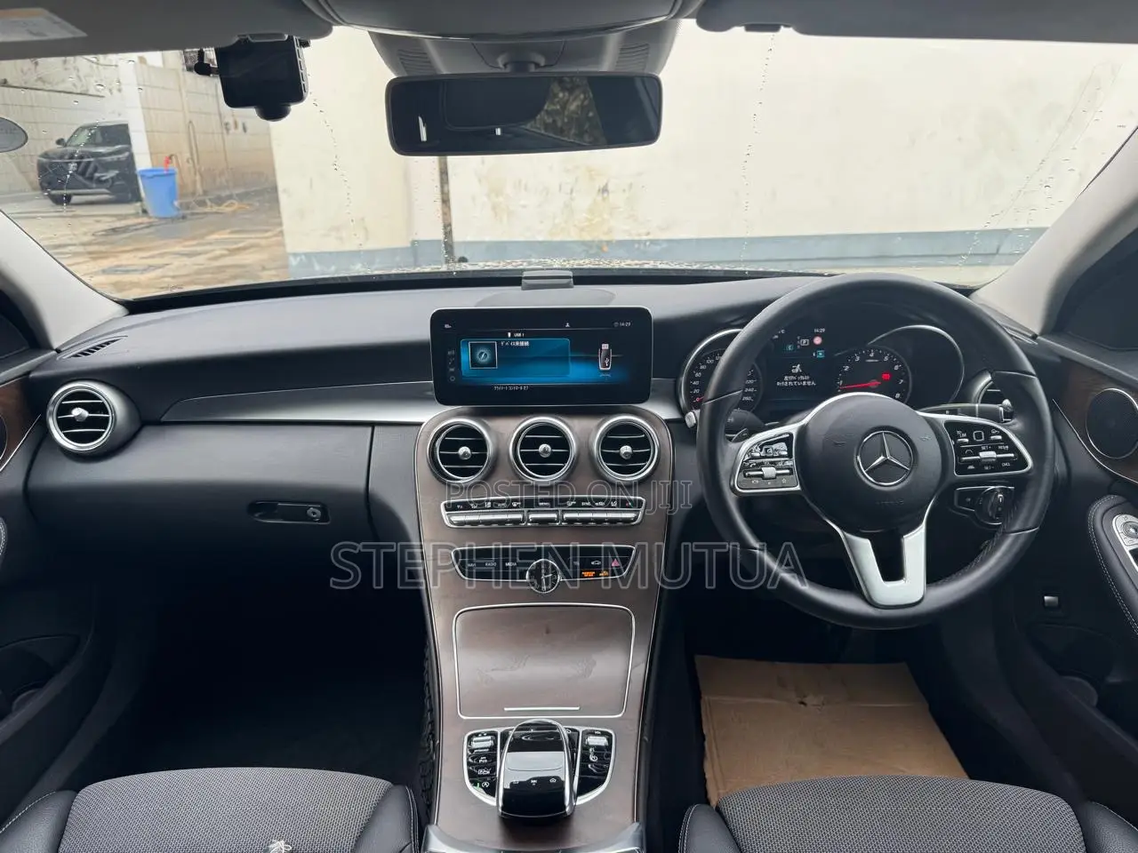Mercedes-Benz C180 2018 Black