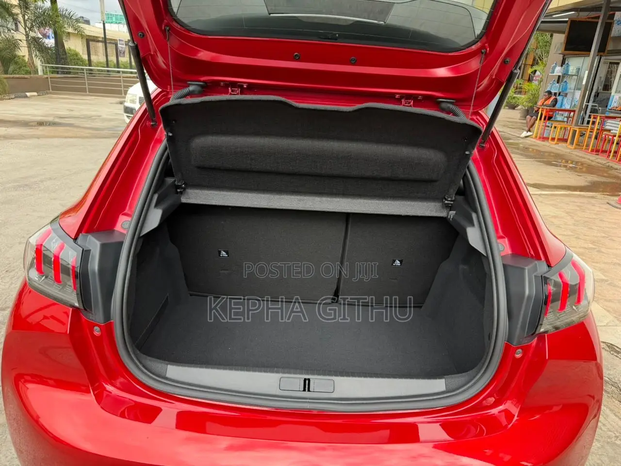 Peugeot 208 2020 Red
