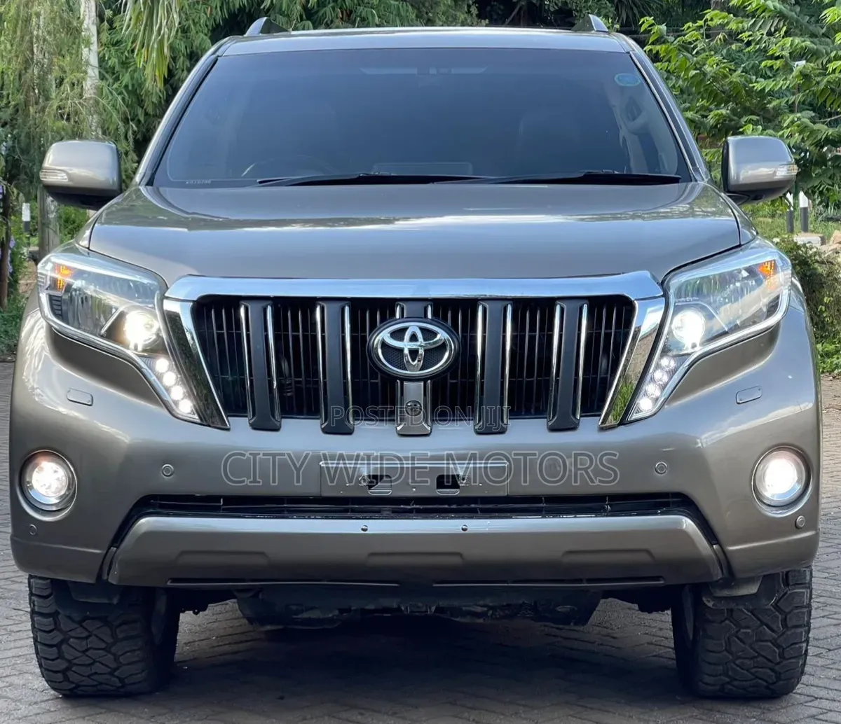 Toyota Land Cruiser Prado 2.8 D-4D 2016 Gray