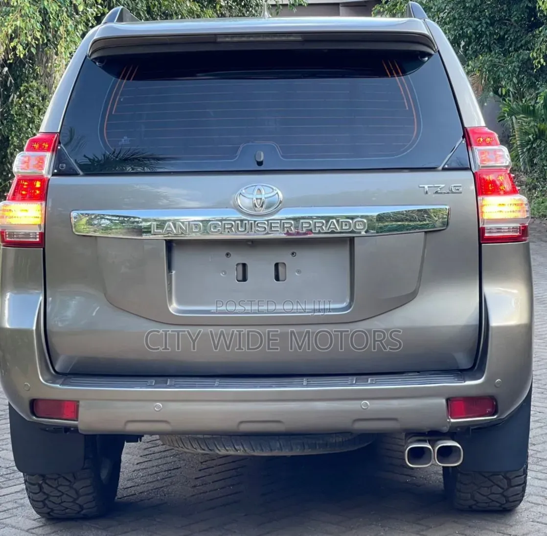 Toyota Land Cruiser Prado 2.8 D-4D 2016 Gray