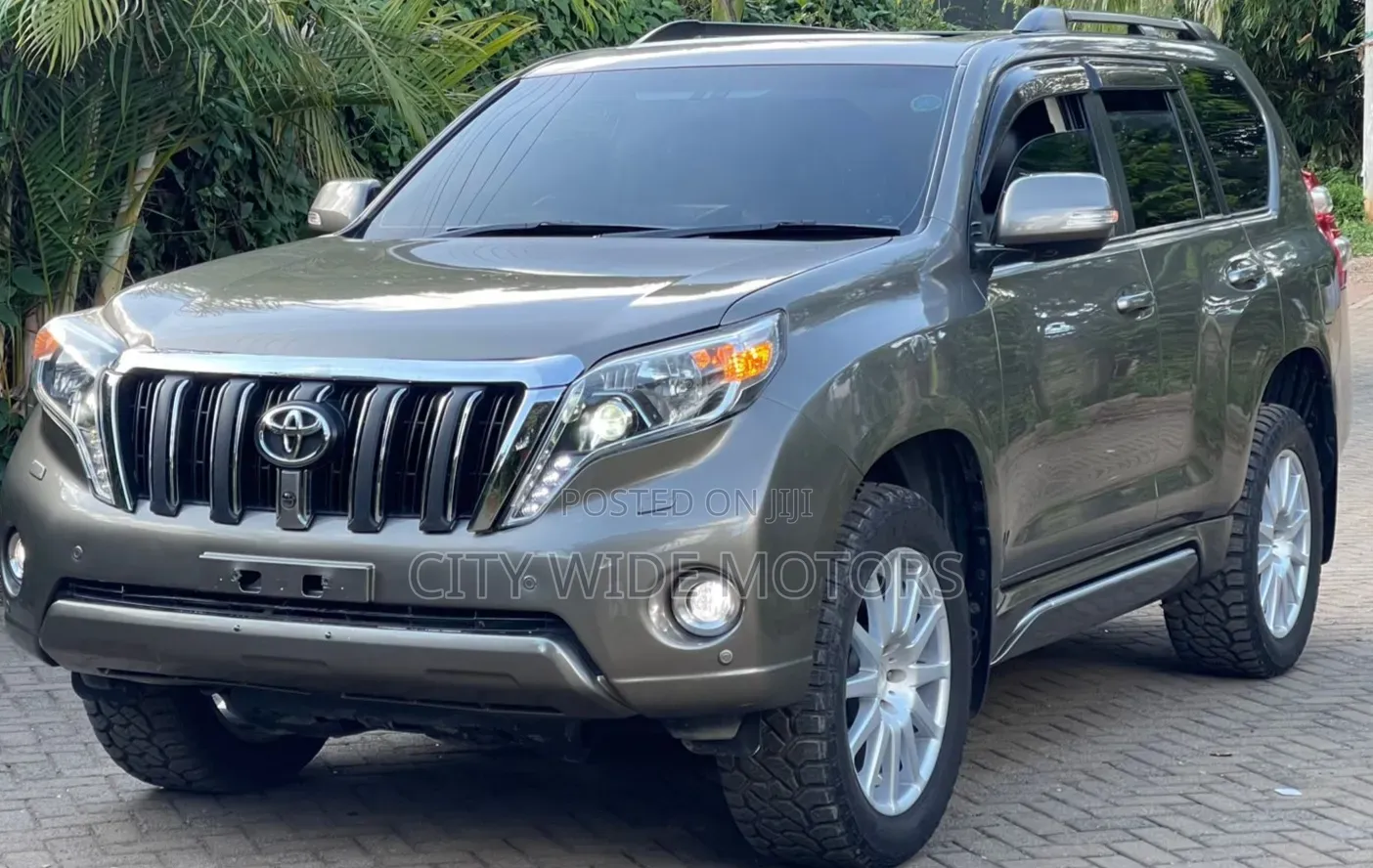 Toyota Land Cruiser Prado 2.8 D-4D 2016 Gray