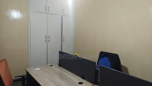 Office to Sublet - main view