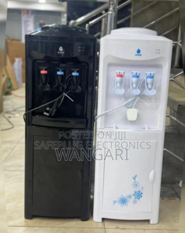 Color White Nunix Q7c Dispenser. Brand New