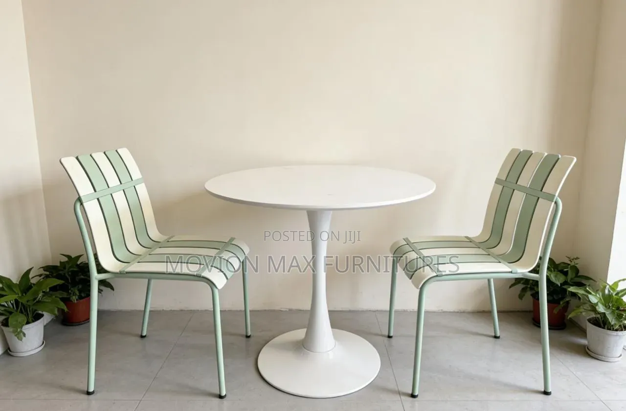 Round Dinning Marble +2seat Chairs