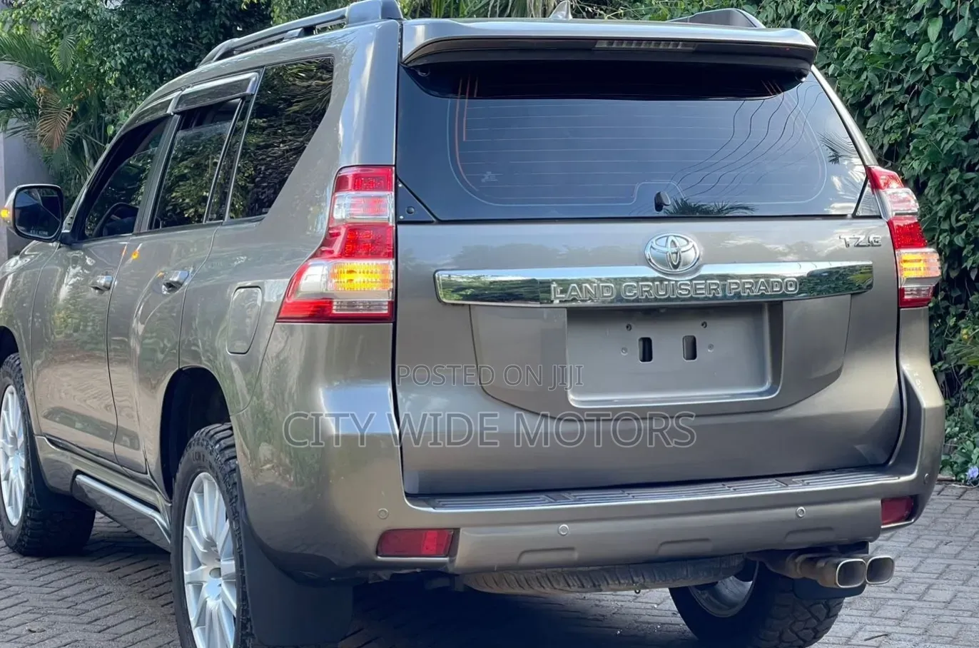 Toyota Land Cruiser Prado 2.8 D-4D 2016 Gray