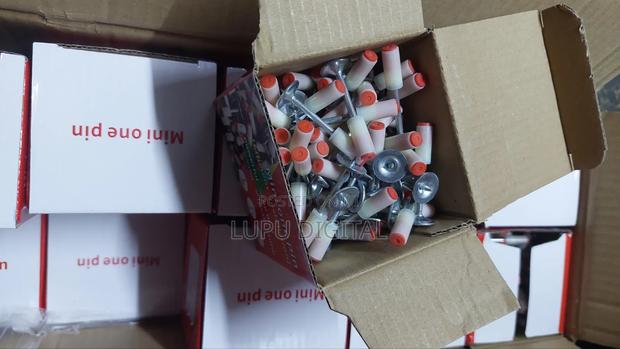 Mini One Pin Concrete Nails - main view