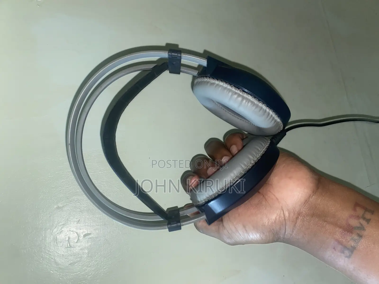 Professional Akg Closed End Headphones