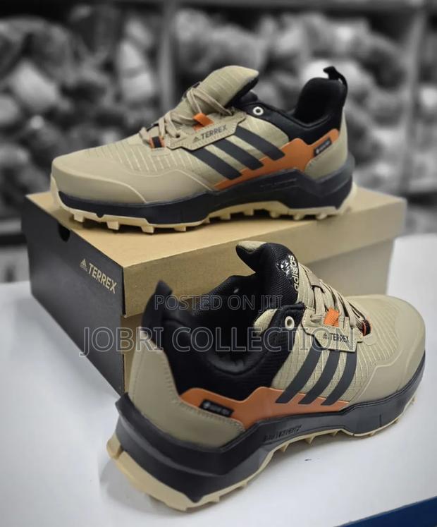 Designer Adidas Terrex Outdoor Sneakers - thumbnail 2
