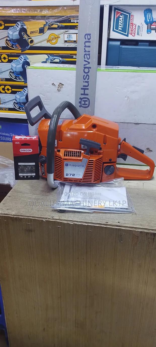 Legendary Husqvarna Chainsaw/Powersaw 272xp - main view