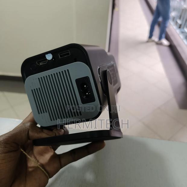 Hy320 Mini Projector Projectors for Home Use - thumbnail 2