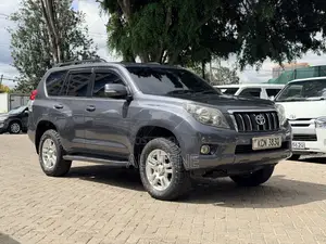 Toyota Land Cruiser Prado 3.0 TD 2011 Gray