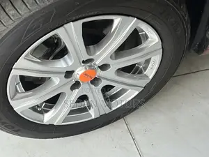 Toyota Sienta 2019 Burgundy