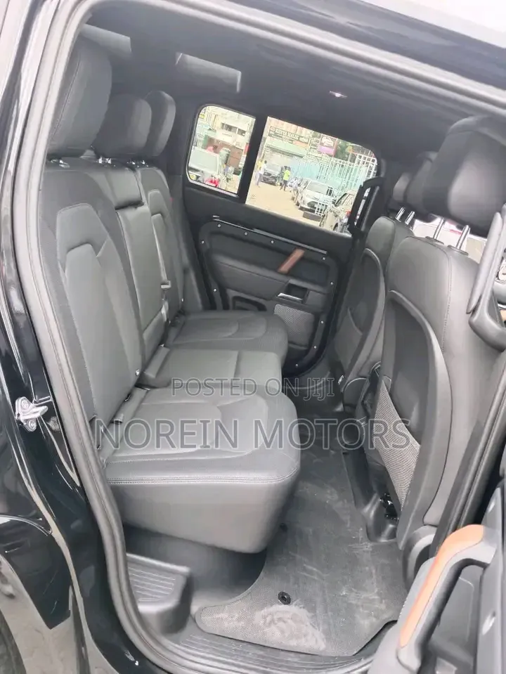 Land Rover Defender 2021 Black