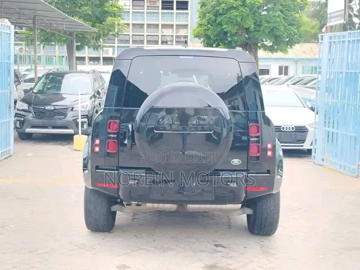 Land Rover Defender 2021 Black