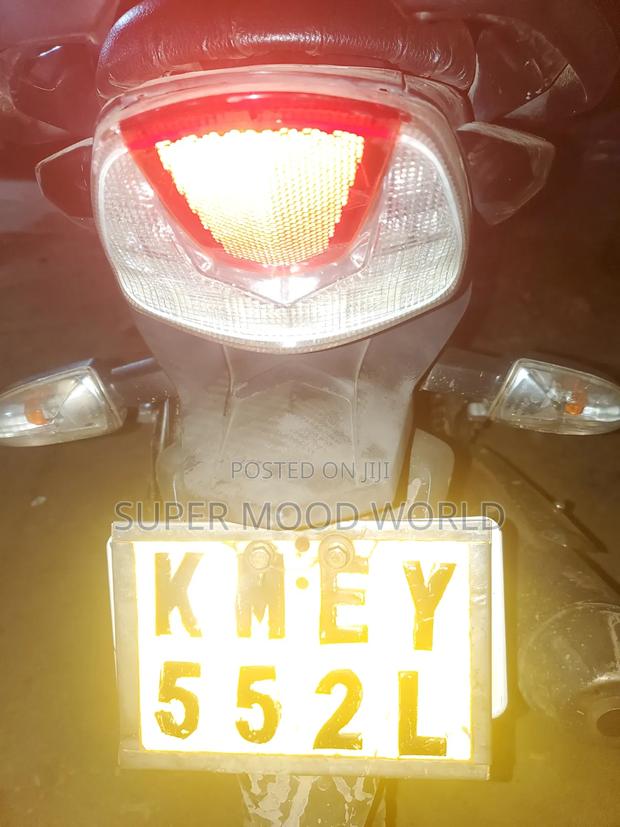 TVS Apache 180 RTR 2019 Black - thumbnail 2
